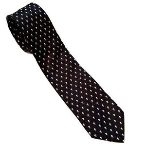 Wild Ties Black & White Skulls Necktie EUC Halloween Goth Emo 60"